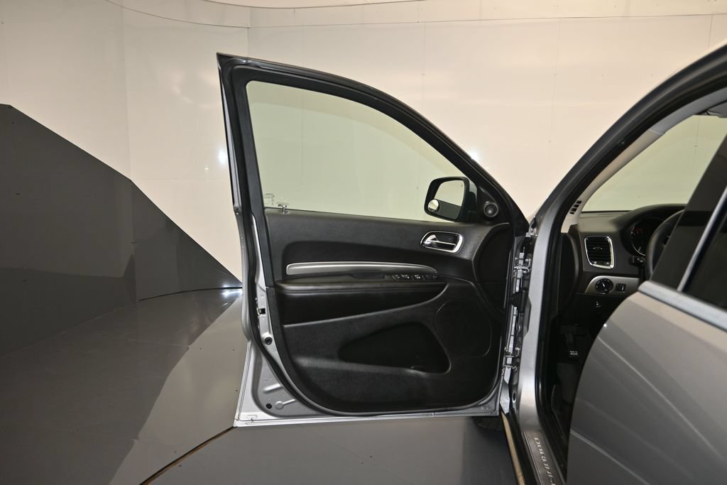 Used 2018 Dodge Durango SXT w/ 3rd Row Seating Group RWD image 10