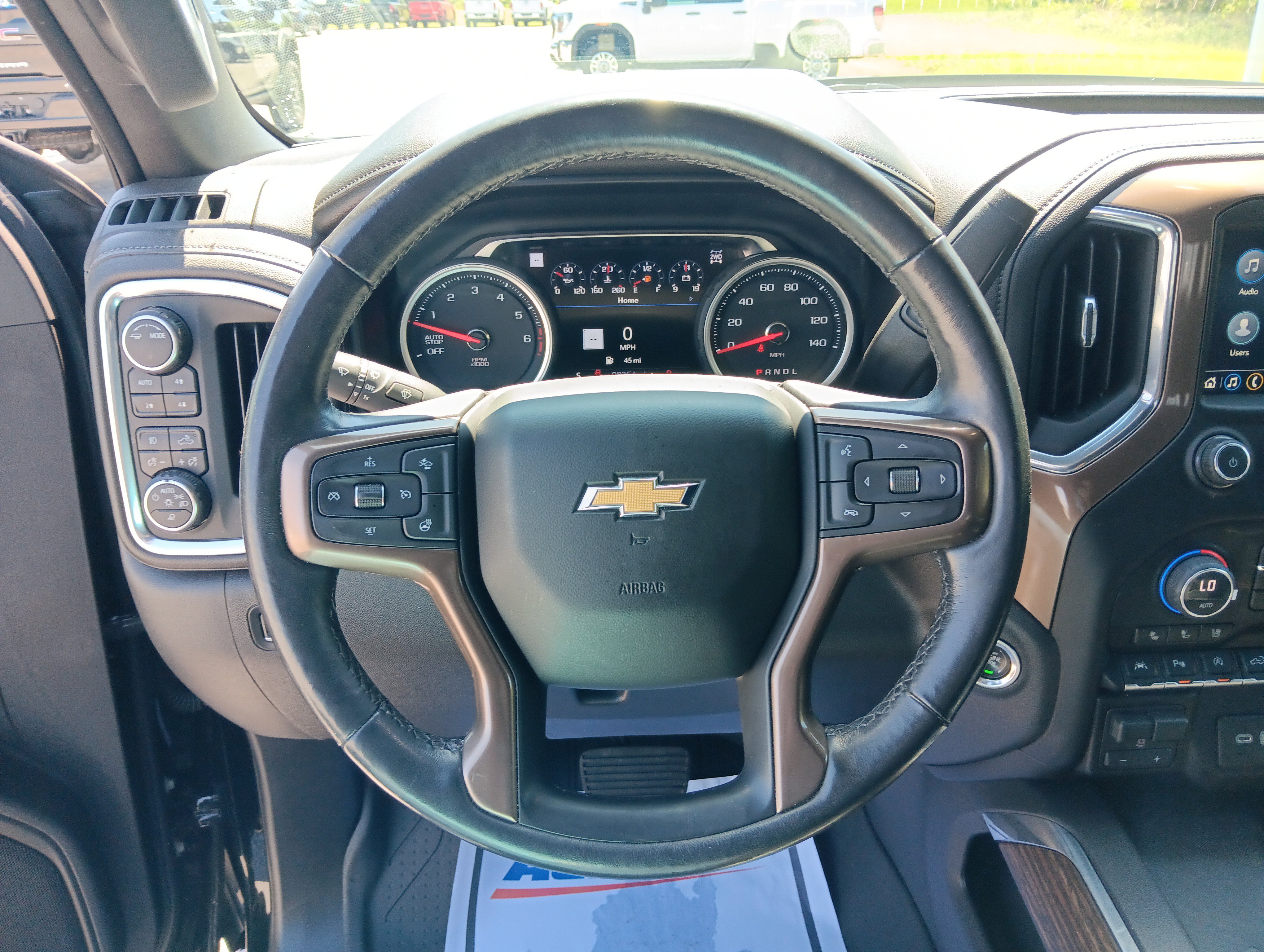 Used 2021 Chevrolet Silverado 1500 High Country w/ Technology Package image 15