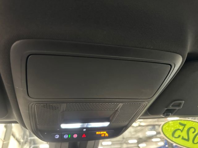 Used 2025 Chevrolet Equinox LT AWD/4WD image 30