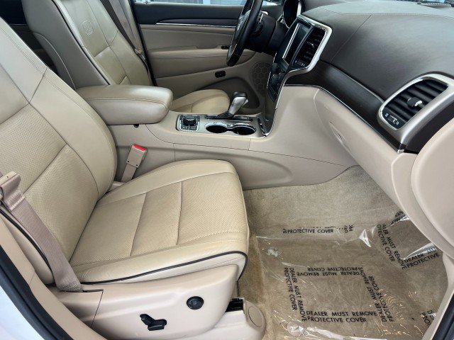 Used 2016 Jeep Grand Cherokee Overland AWD/4WD image 13