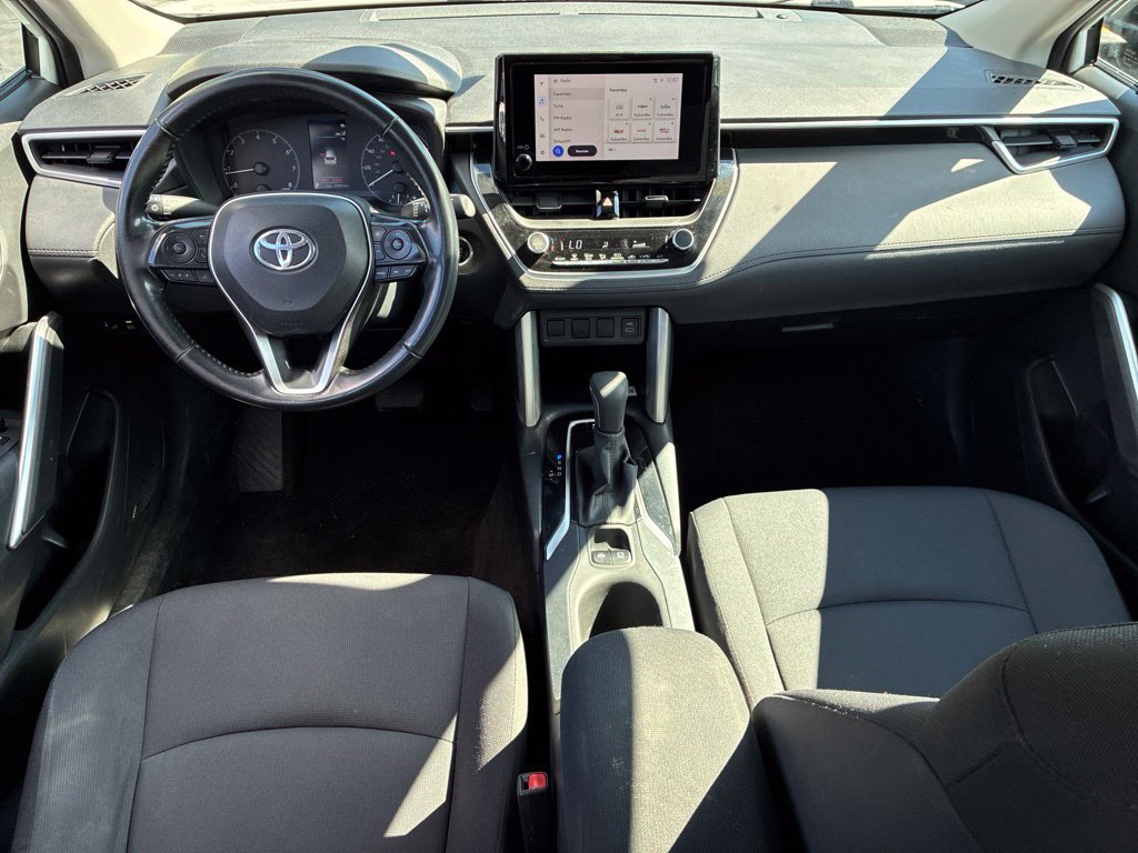 Used 2023 Toyota Corolla Cross LE w/ Moonroof Package AWD/4WD image 27