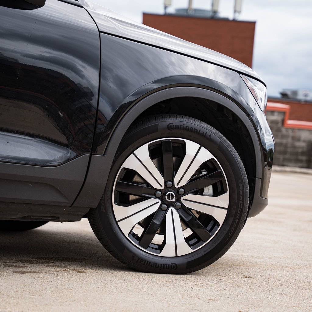 Certified 2023 Volvo XC40 Recharge Plus w/ Protection Package Premier AWD/4WD image 7
