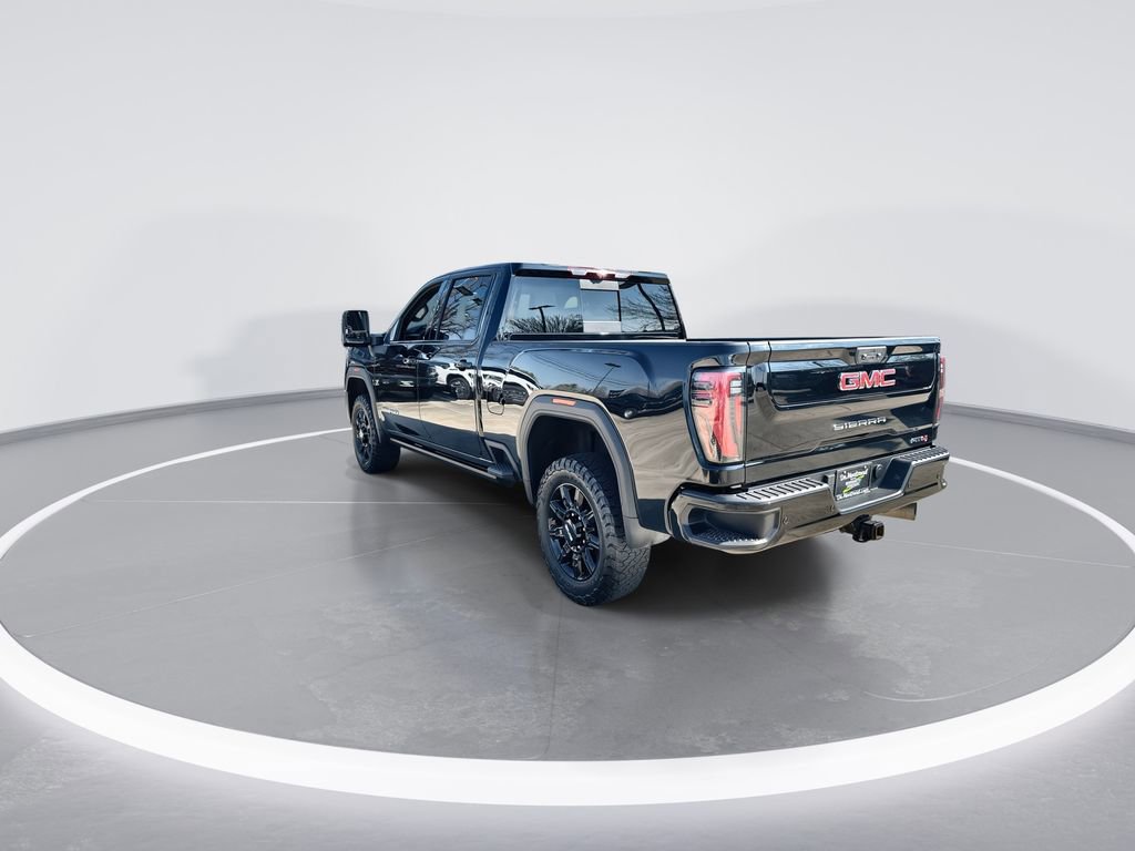Used 2024 GMC Sierra 2500 AT4 w/ AT4 Premium Plus Package image 6