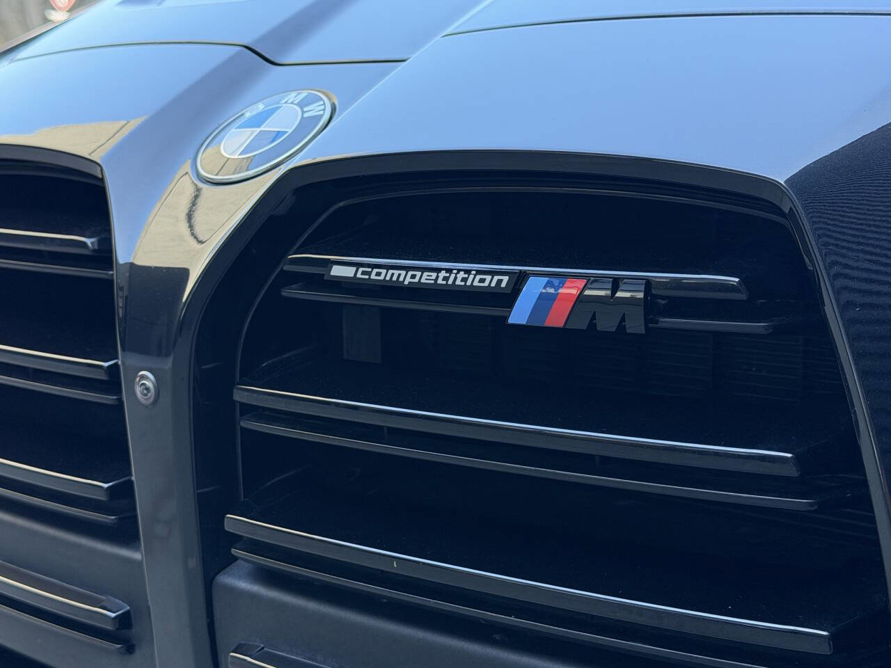 Used 2021 BMW M4 Competition w/ Executive Package RWD image 4