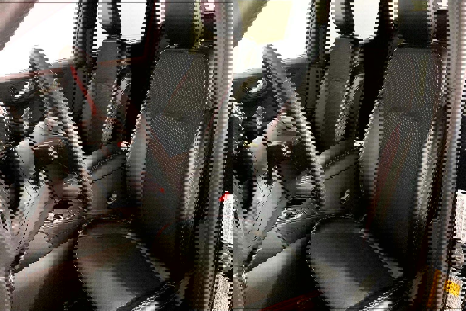 Used 2024 Ford Escape ST-Line image 22