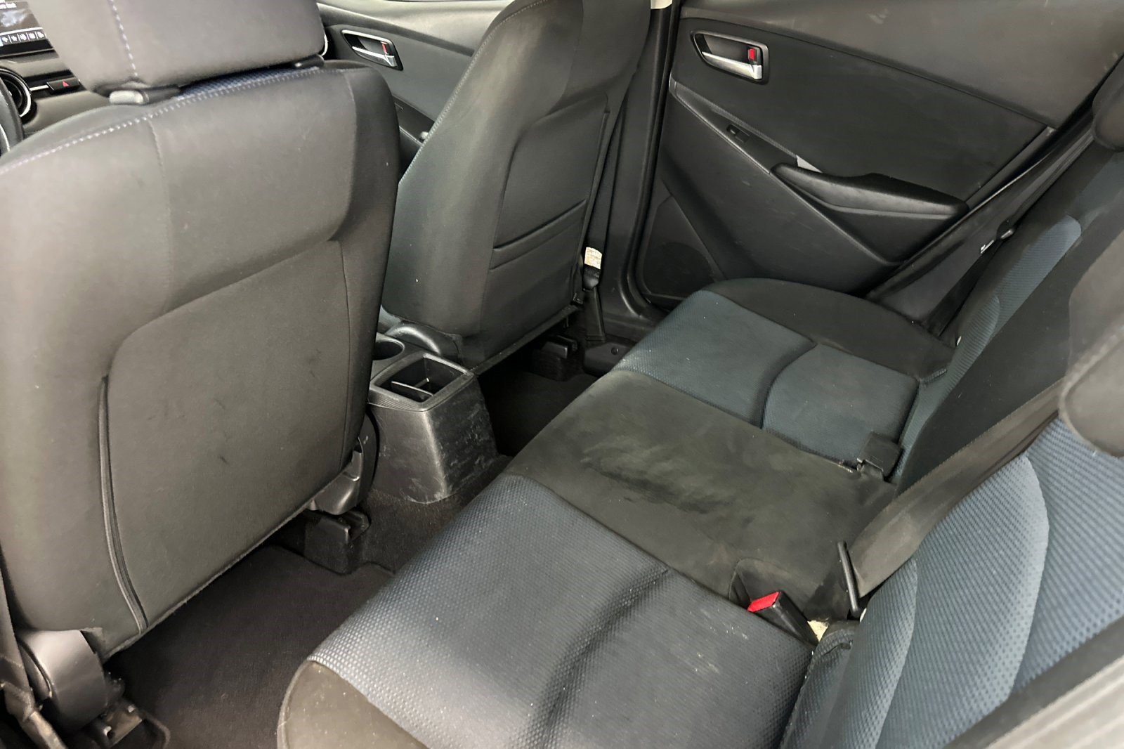 Used 2017 Toyota Yaris iA image 25