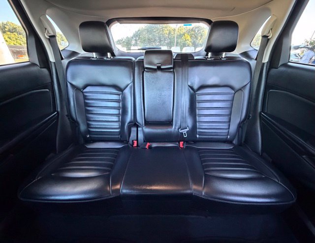 Used 2023 Ford Edge SEL AWD/4WD image 15