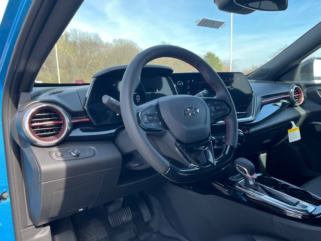 New 2026 Chevrolet Trax RS w/ Driver Confidence Package FWD image 16