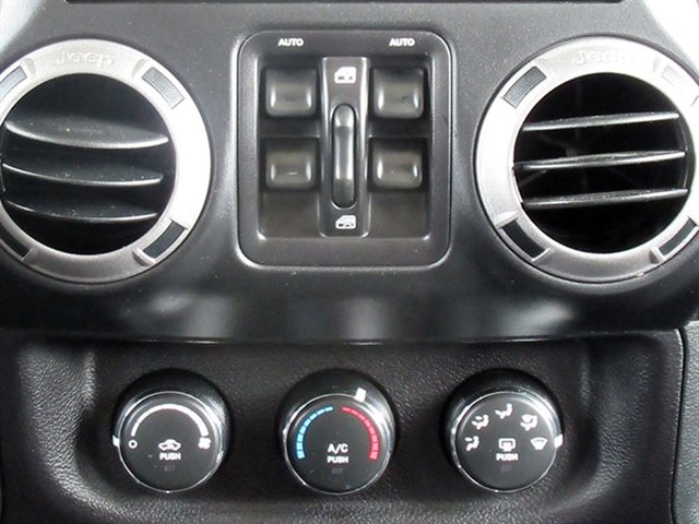 Used 2017 Jeep Wrangler Unlimited Sport w/ Quick Order Package 24S image 24