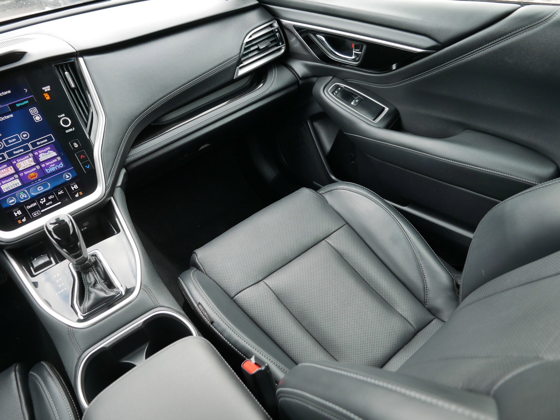 Used 2020 Subaru Outback Limited image 11