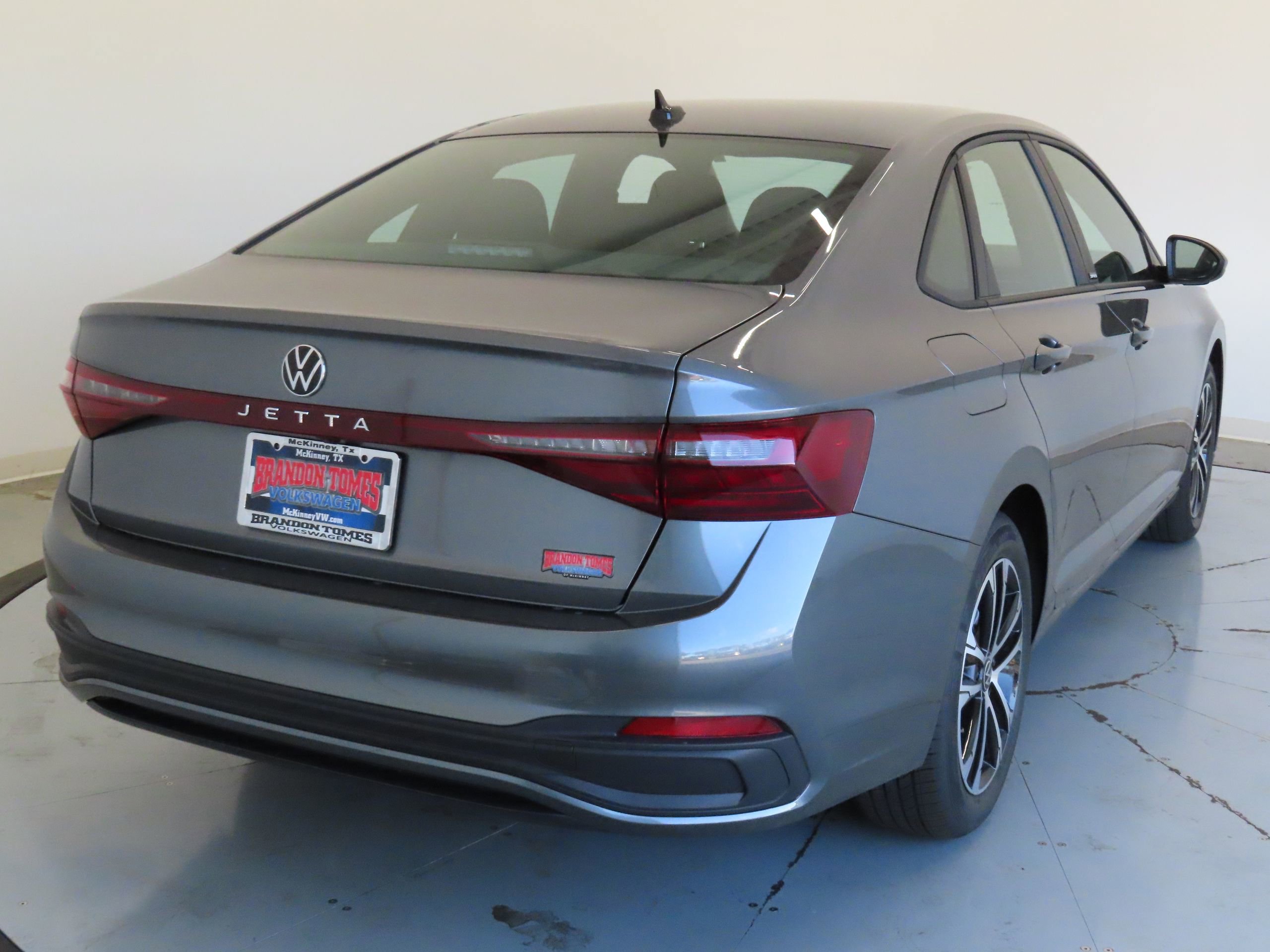 New 2026 Volkswagen Jetta Sport FWD image 3