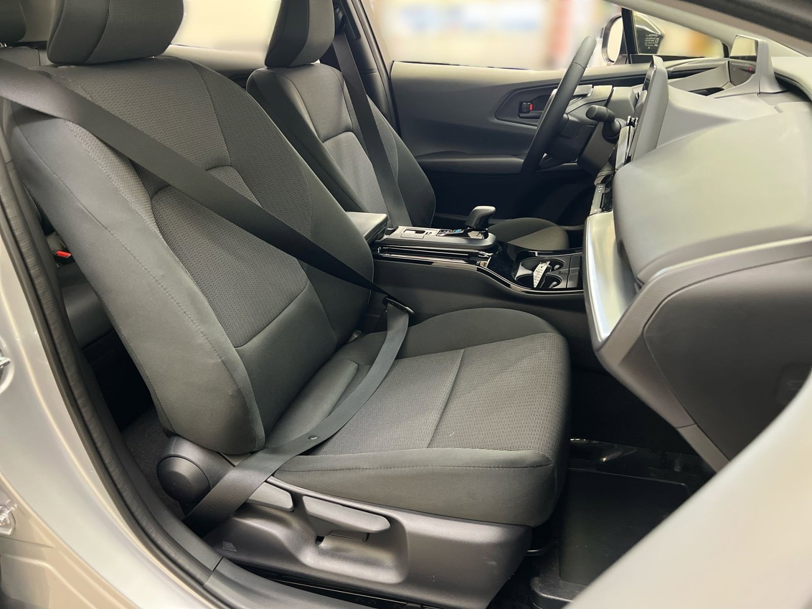 Used 2026 Toyota Prius LE image 24