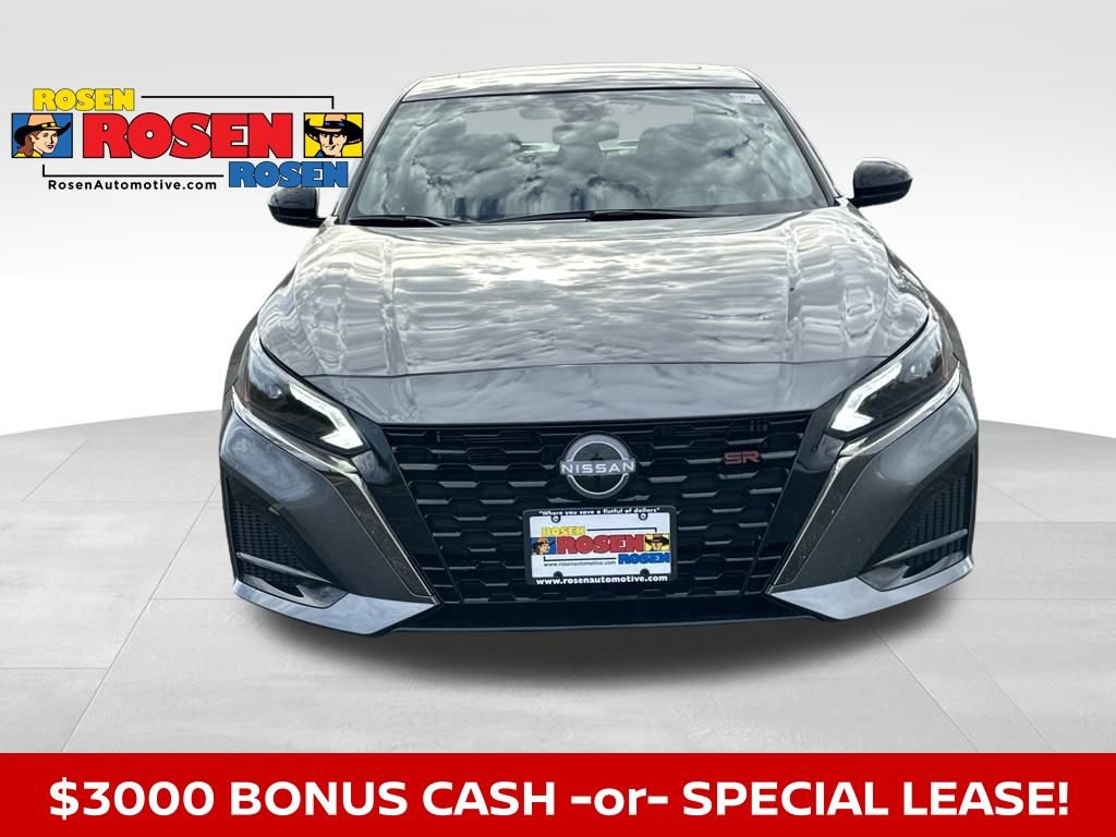 New 2025 Nissan Altima 2.5 SR w/ SR Premium Package image 8
