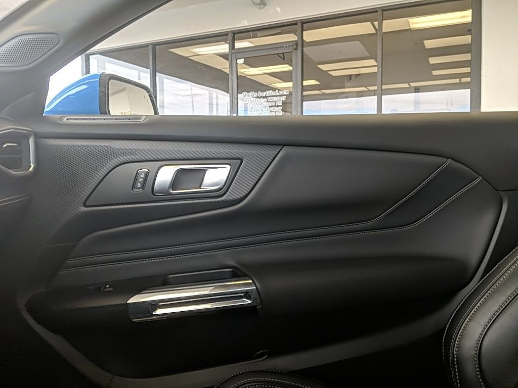 Used 2025 Ford Mustang GT Premium image 19