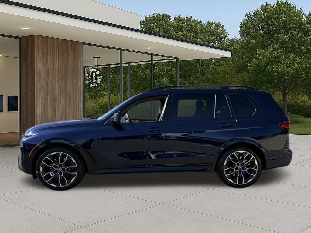 Used 2026 BMW X7 M60i image 13