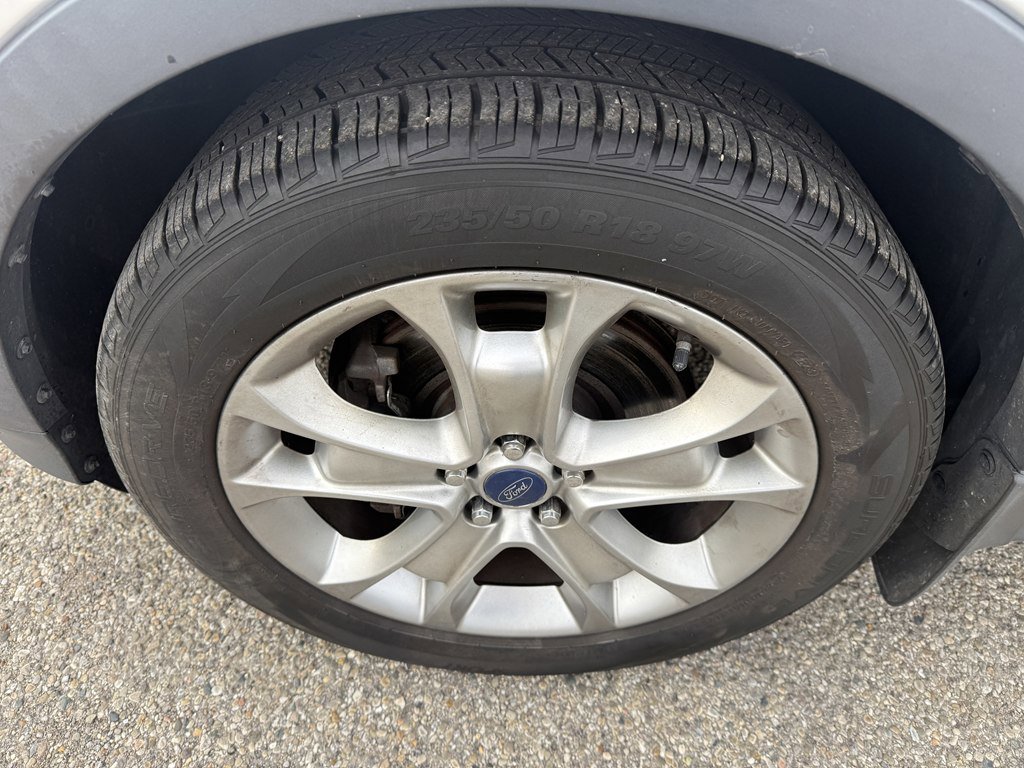 Used 2015 Ford Escape Titanium image 10
