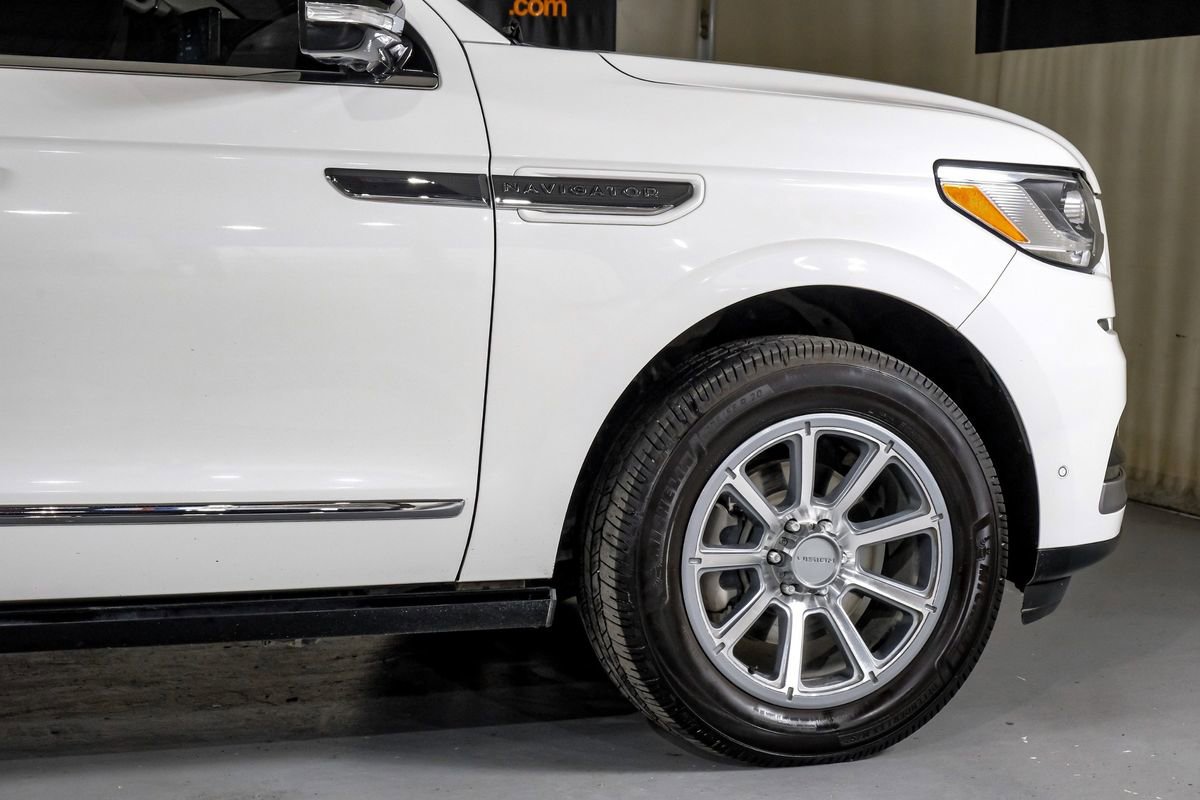 Used 2022 Lincoln Navigator L Reserve image 7