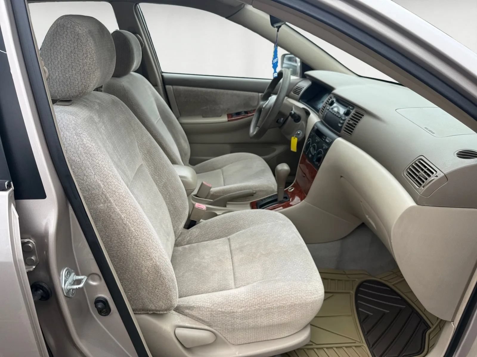 Used 2003 Toyota Corolla CE FWD image 16