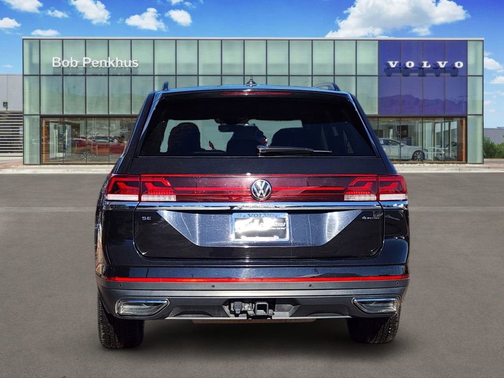 Used 2025 Volkswagen Atlas SE image 25
