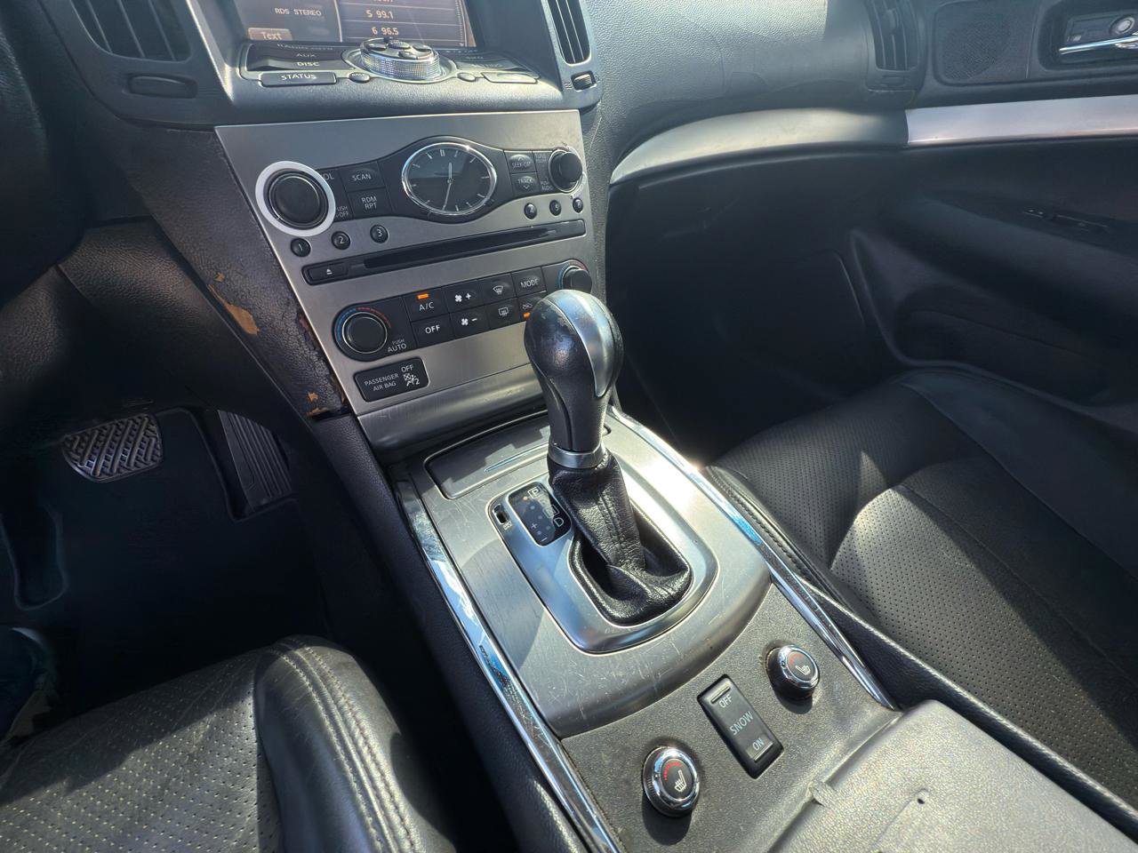 Used 2013 INFINITI G37 x w/ Premium Pkg AWD/4WD image 16