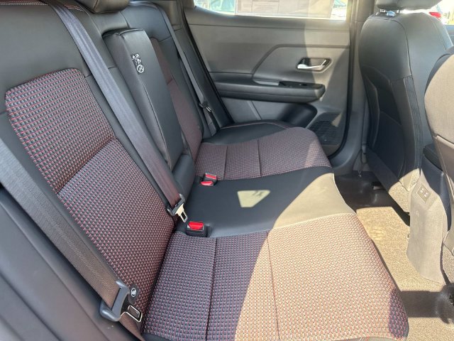 New 2027 Nissan Kicks SR FWD image 12