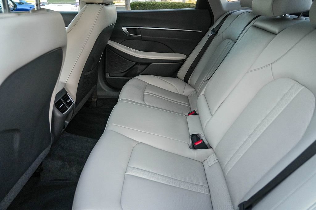 Used 2022 Hyundai Sonata Limited w/ Cargo Package FWD image 22