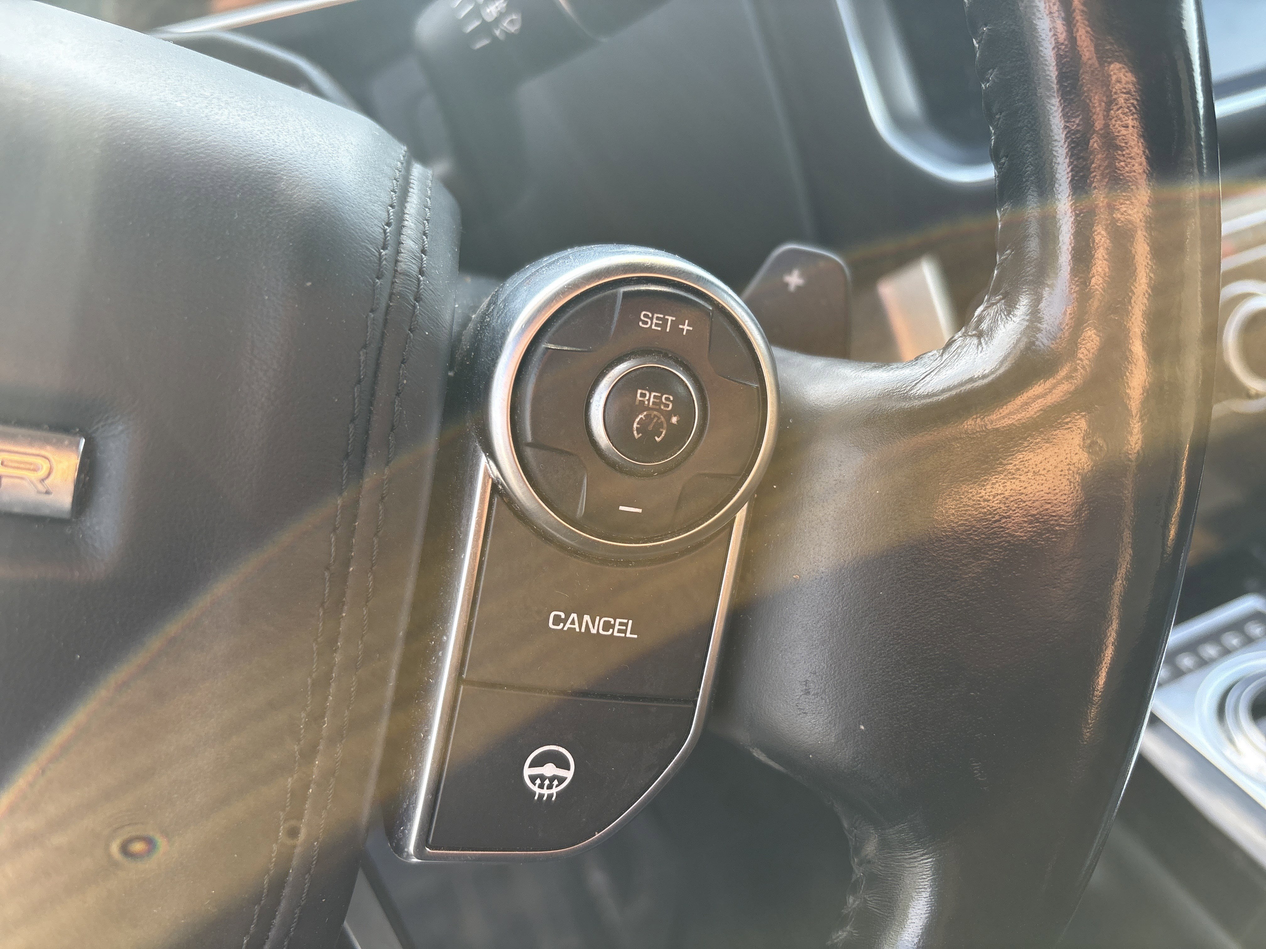 Used 2023 Land Rover Defender 90 X-Dynamic SE AWD/4WD image 22