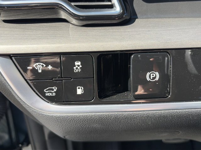 Certified 2025 Kia Sportage X-Line Prestige AWD/4WD image 33