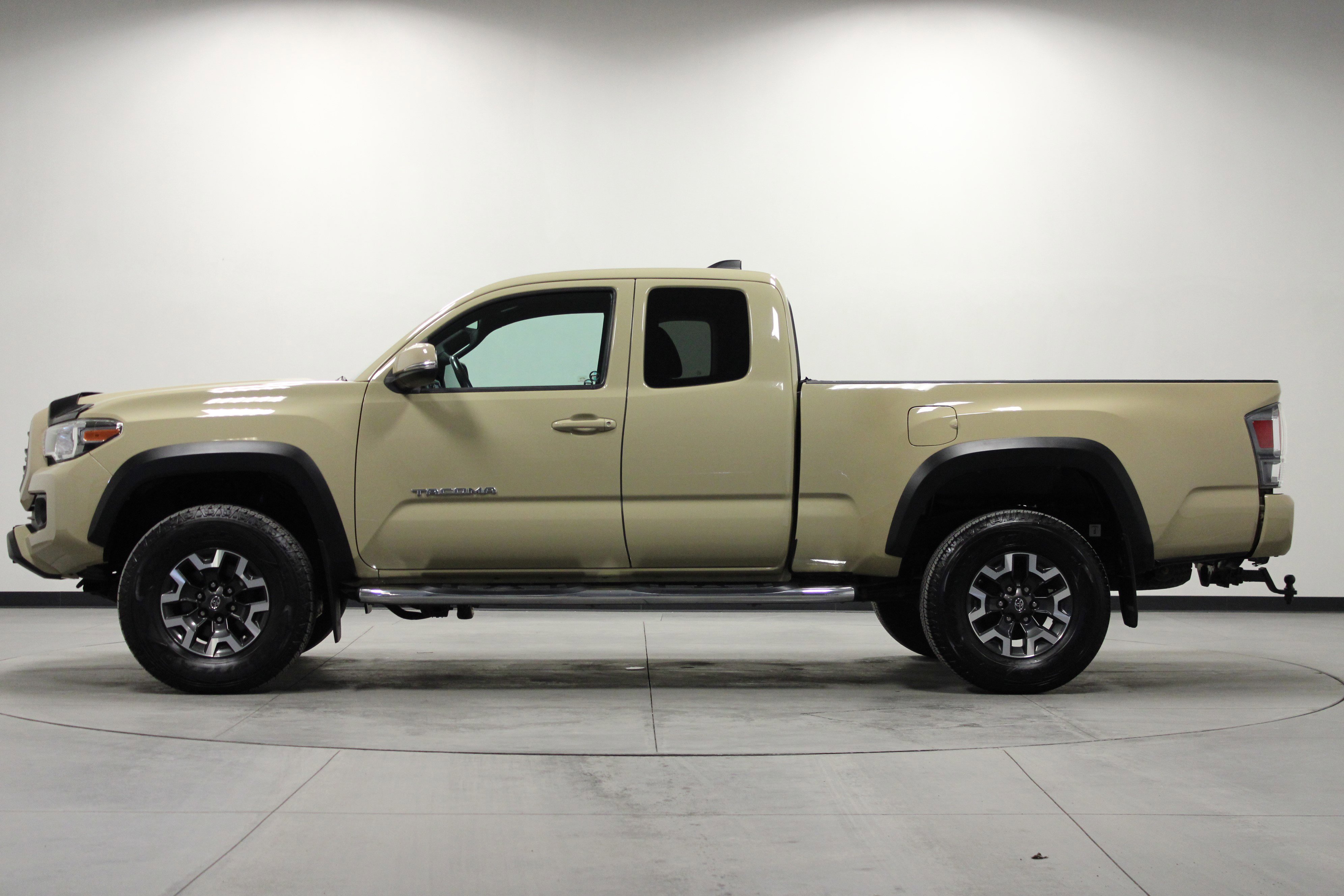 Used 2020 Toyota Tacoma TRD Off-Road image 7
