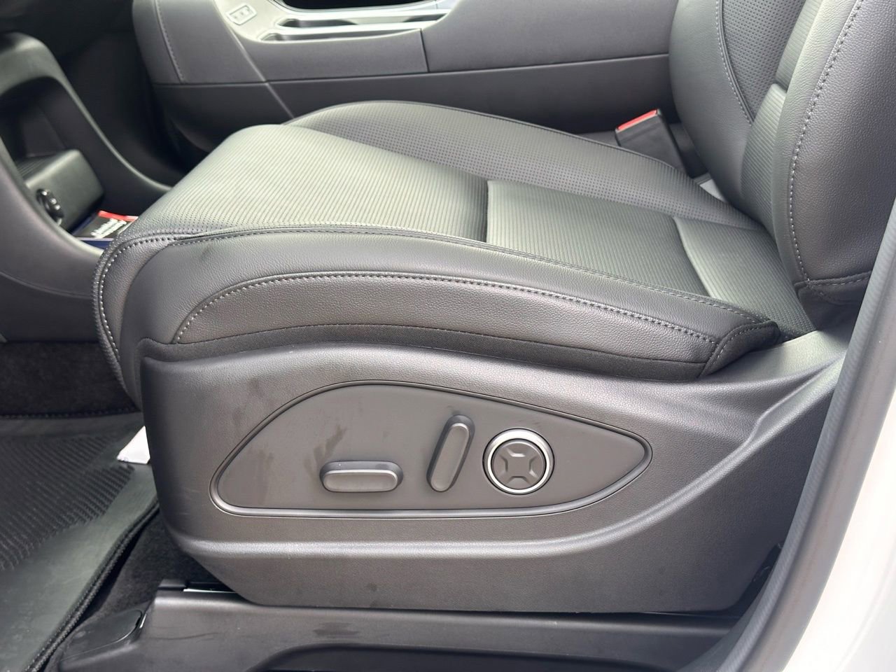 Certified 2026 Hyundai Palisade Limited image 80