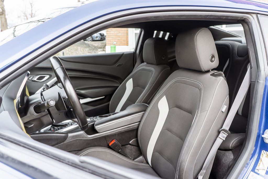 Used 2021 Chevrolet Camaro LT w/ RS Package image 6