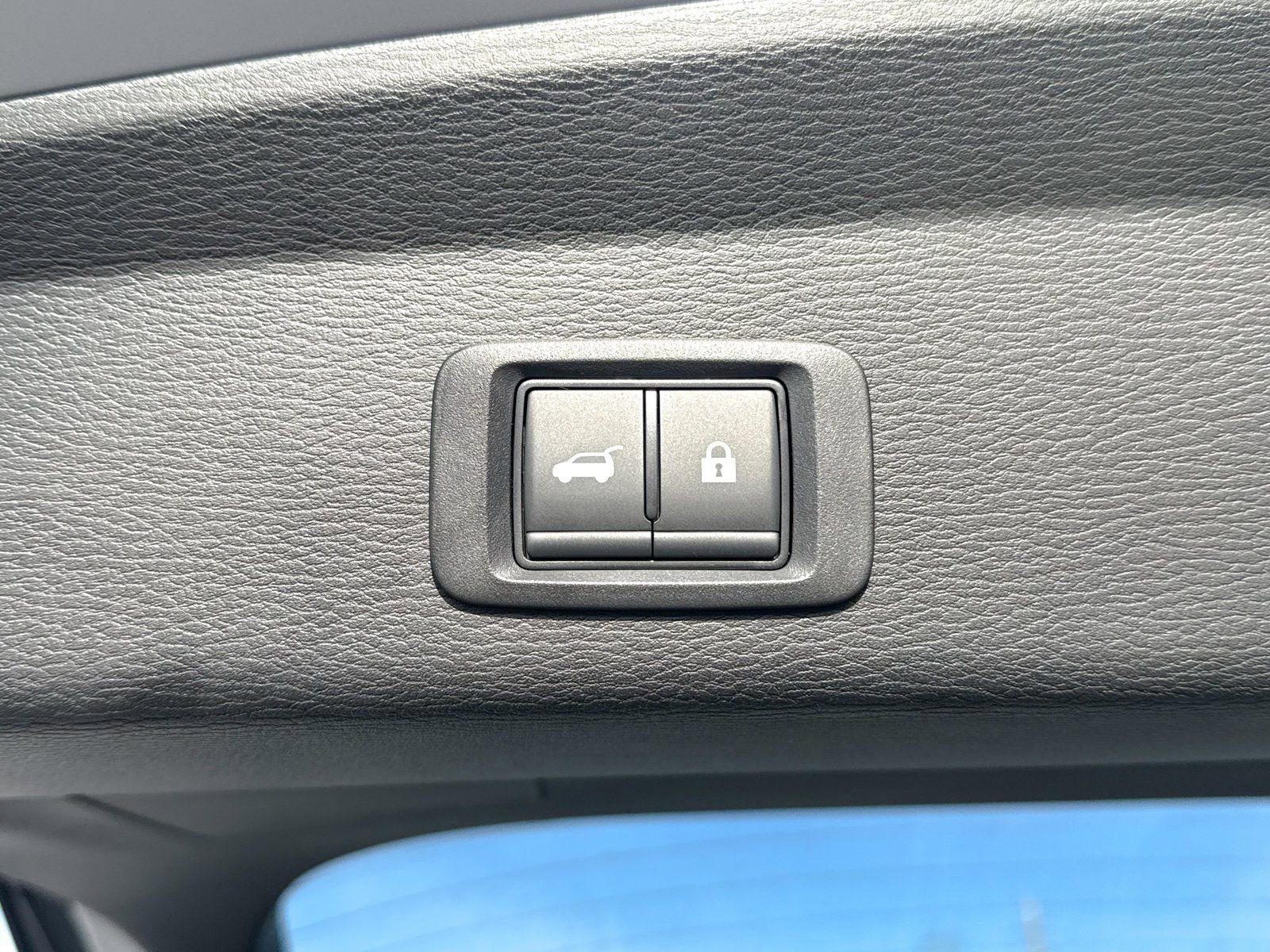 New 2025 Mitsubishi Outlander SEL Black Edition image 16