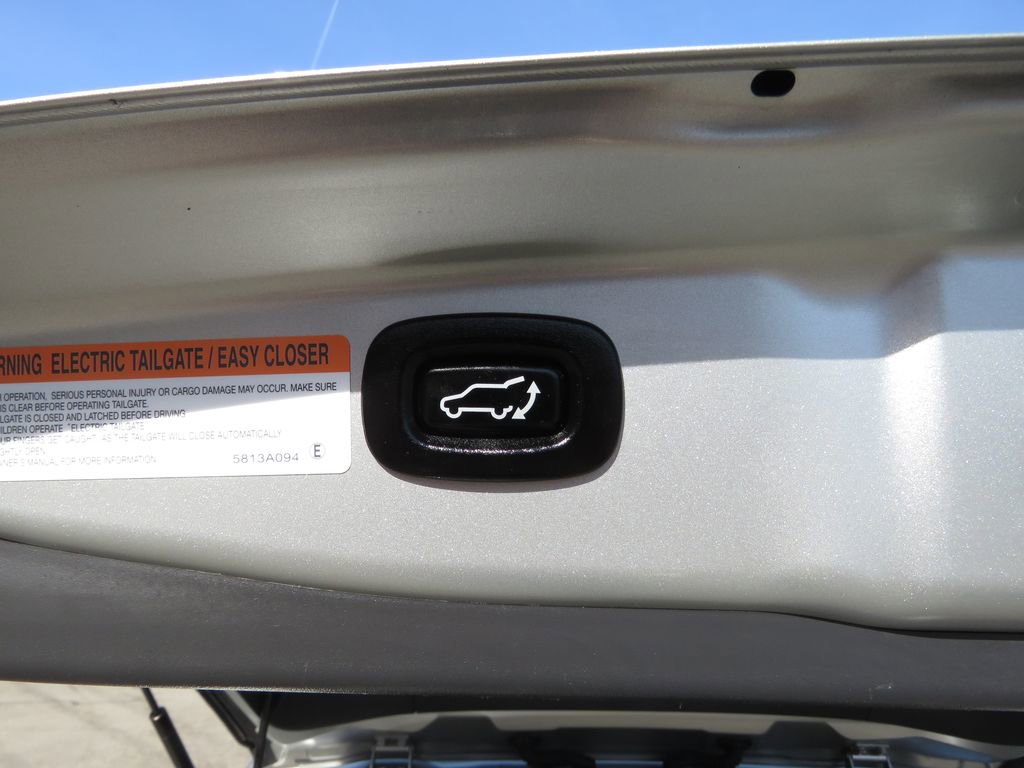 Used 2020 Mitsubishi Outlander SEL image 18