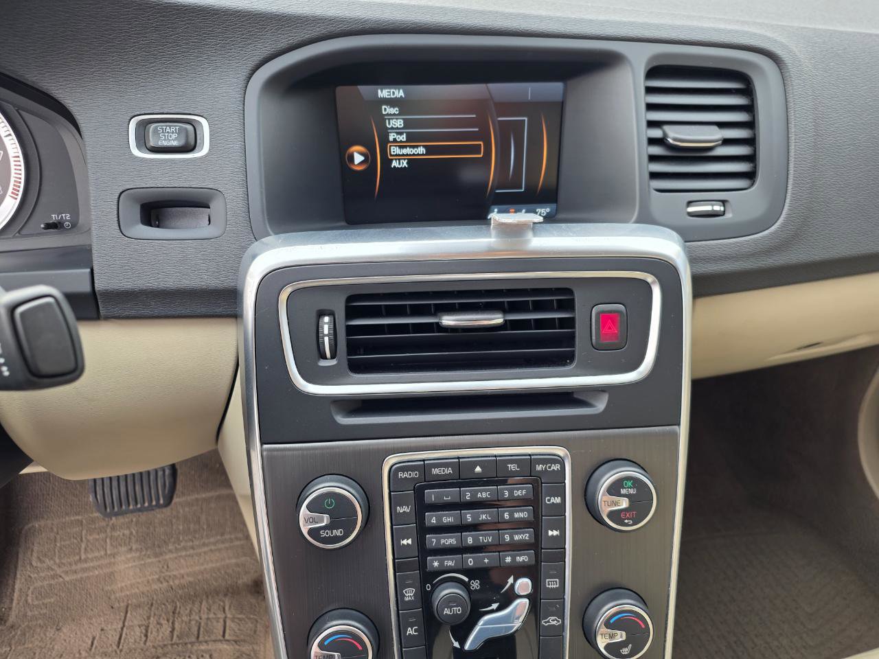 Used 2012 Volvo S60 T5 w/ Multimedia Pkg FWD image 22