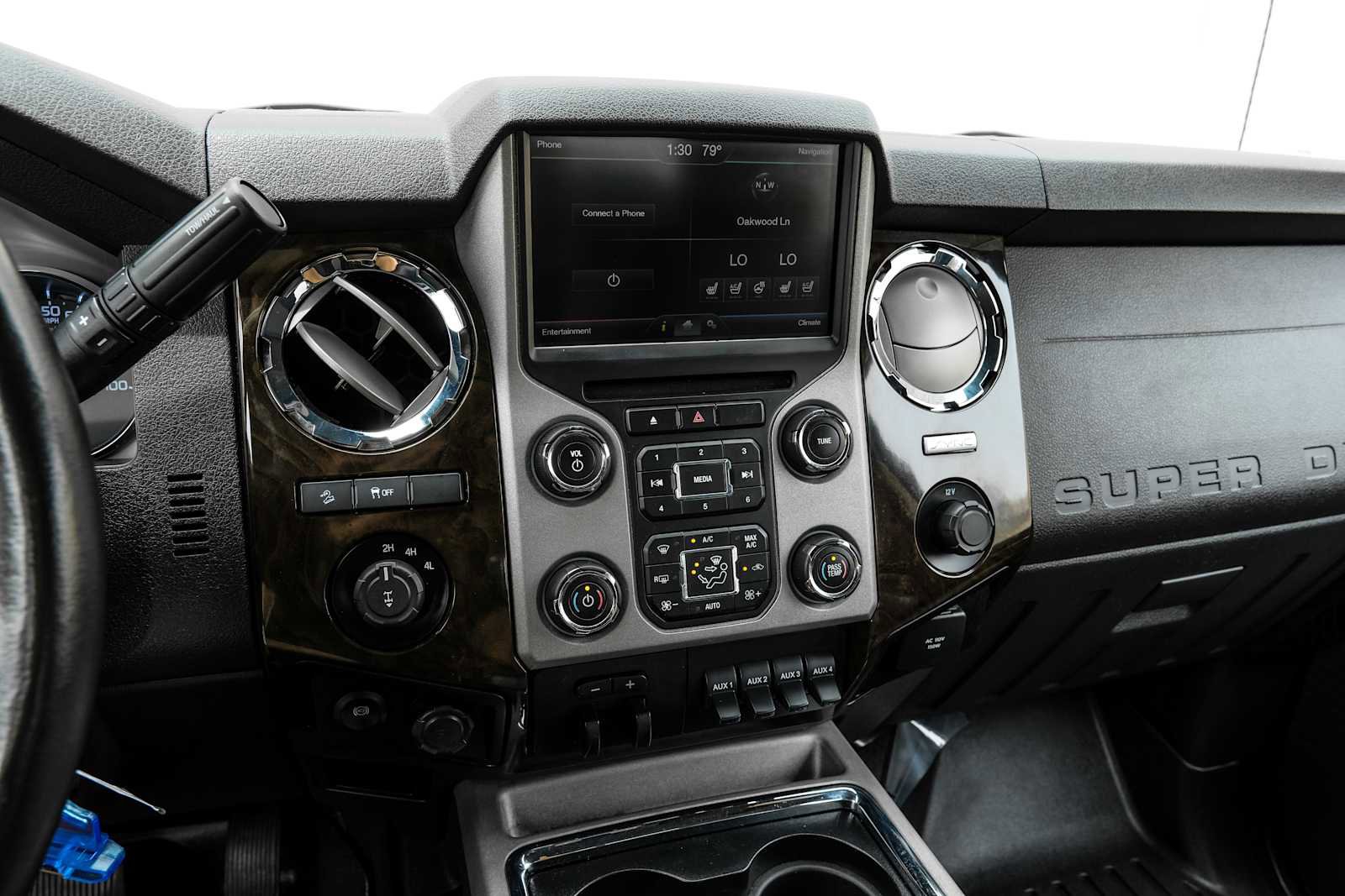 Used 2016 Ford F250 Platinum w/ FX4 Off-Road Package AWD/4WD image 27