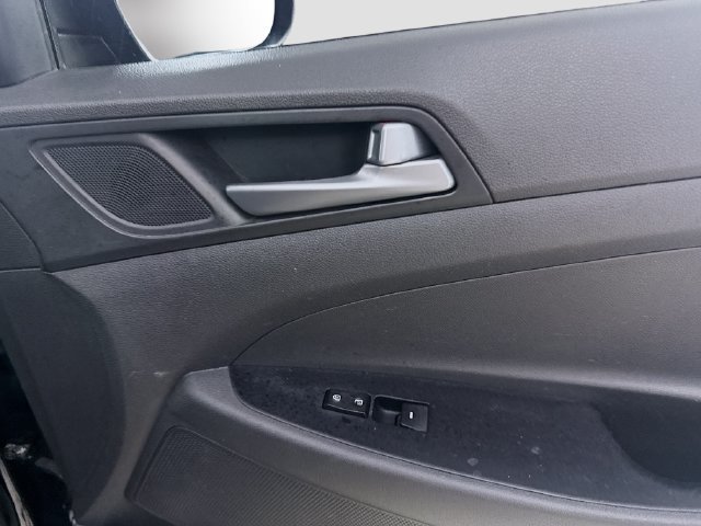 Used 2016 Hyundai Tucson SE w/ Option Group 02 FWD image 29