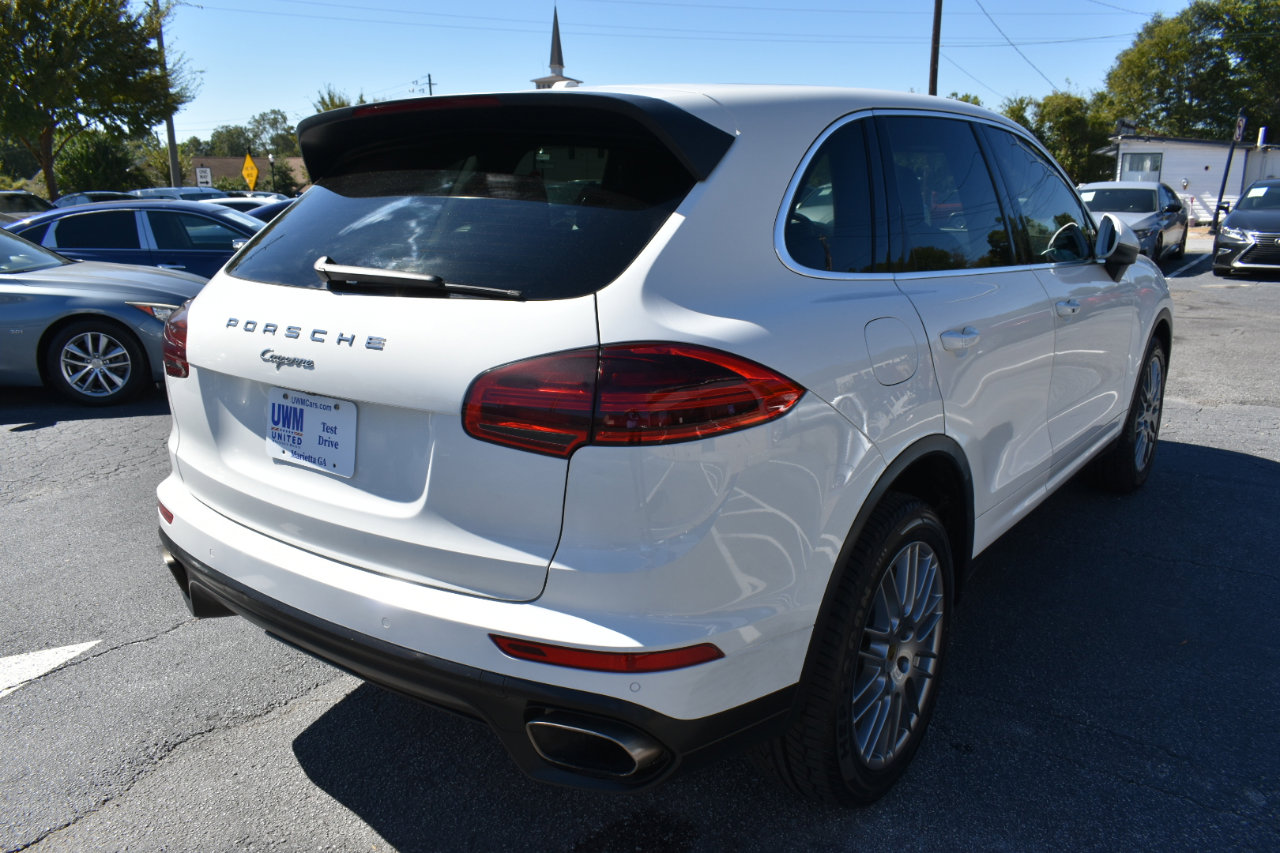 Used 2018 Porsche Cayenne Platinum Edition image 6