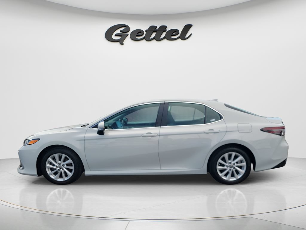 Used 2023 Toyota Camry LE w/ Convenience Package FWD image 8
