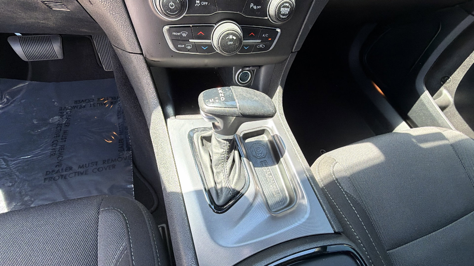 Used 2022 Dodge Charger SXT w/ Blacktop Package image 32