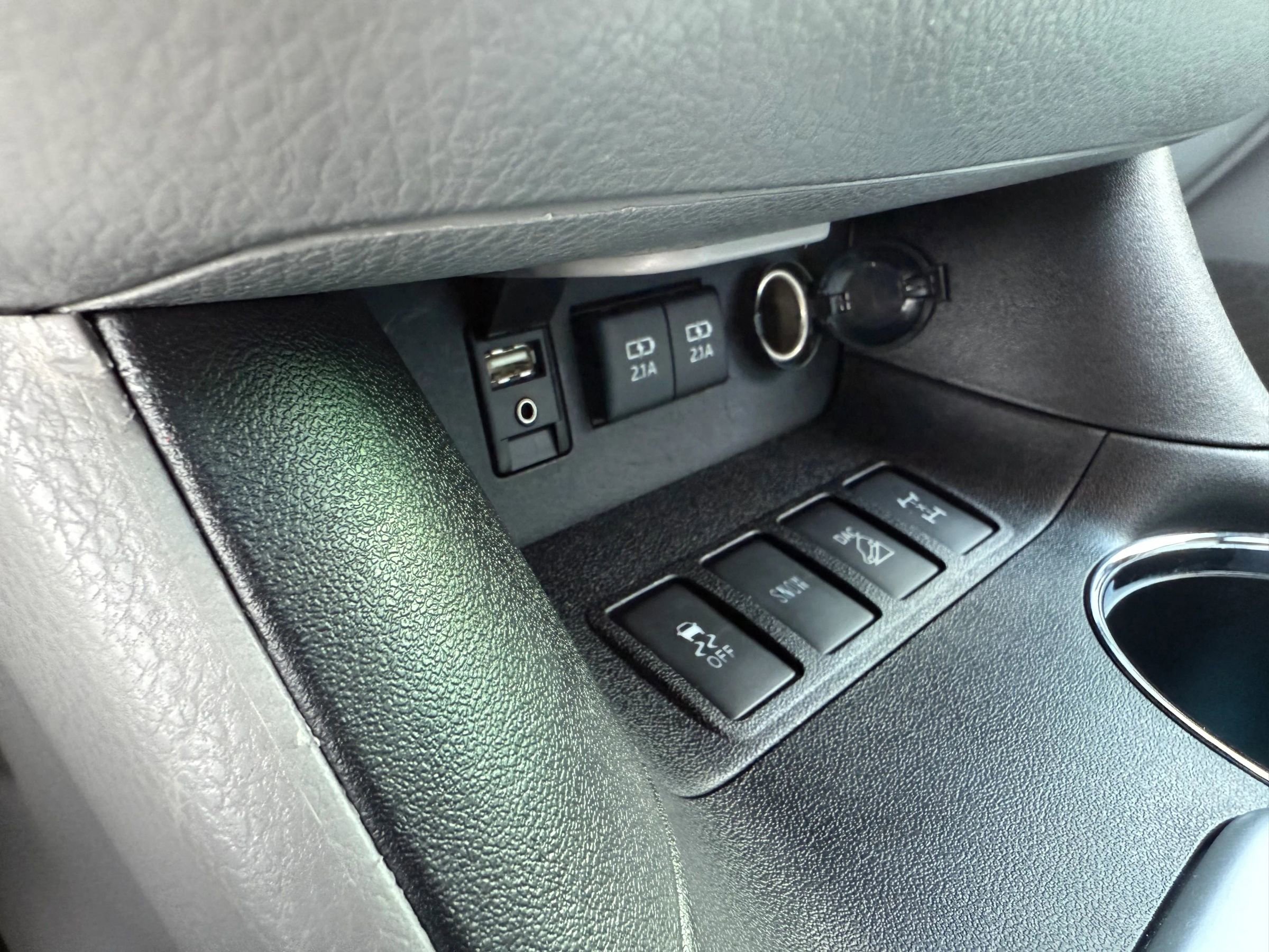 Used 2018 Toyota Highlander Limited image 36