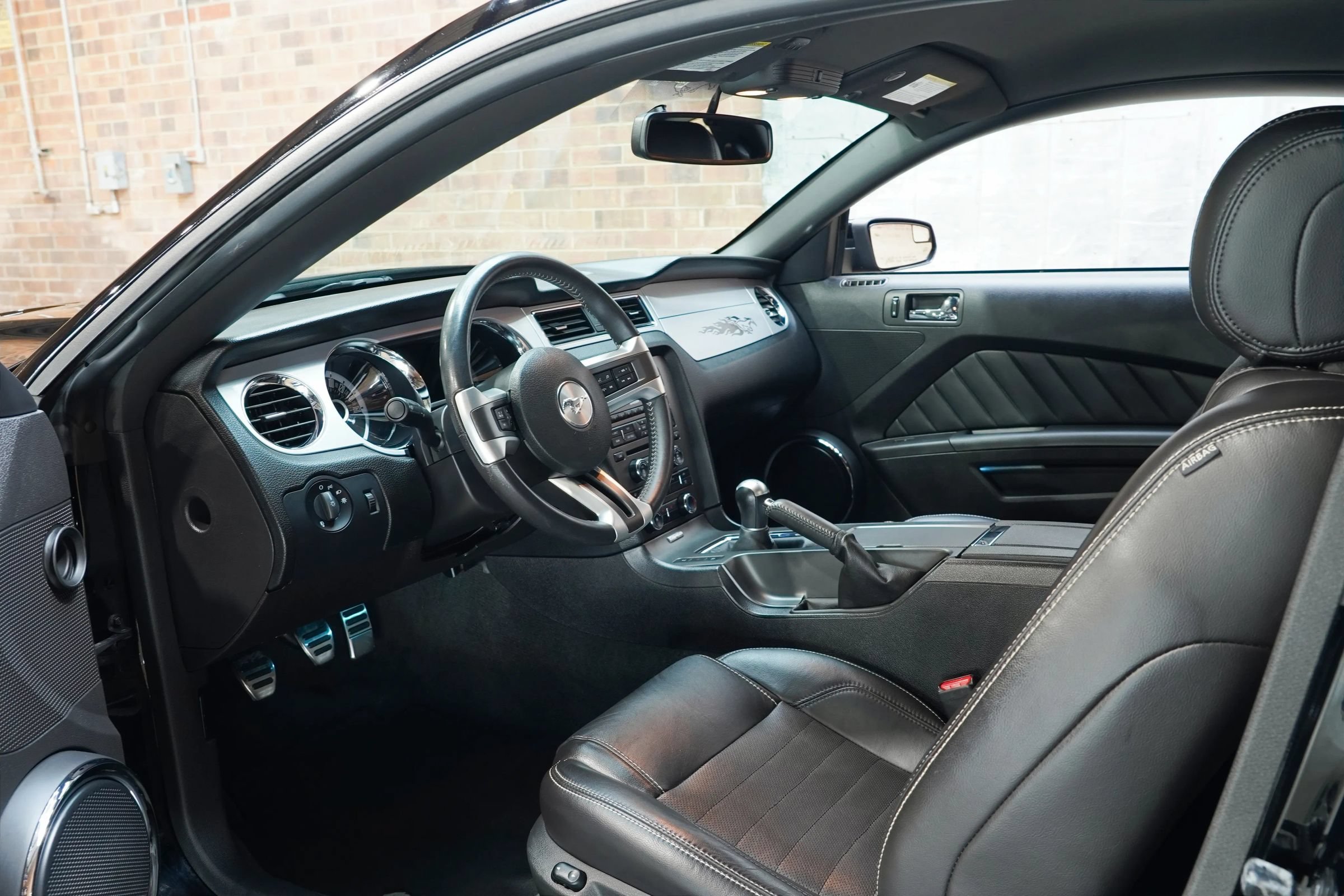 Used 2013 Ford Mustang GT Premium w/ Brembo Brake Pkg RWD image 35