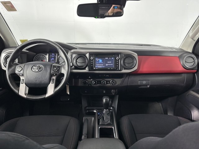 Used 2018 Toyota Tacoma SR5 image 11