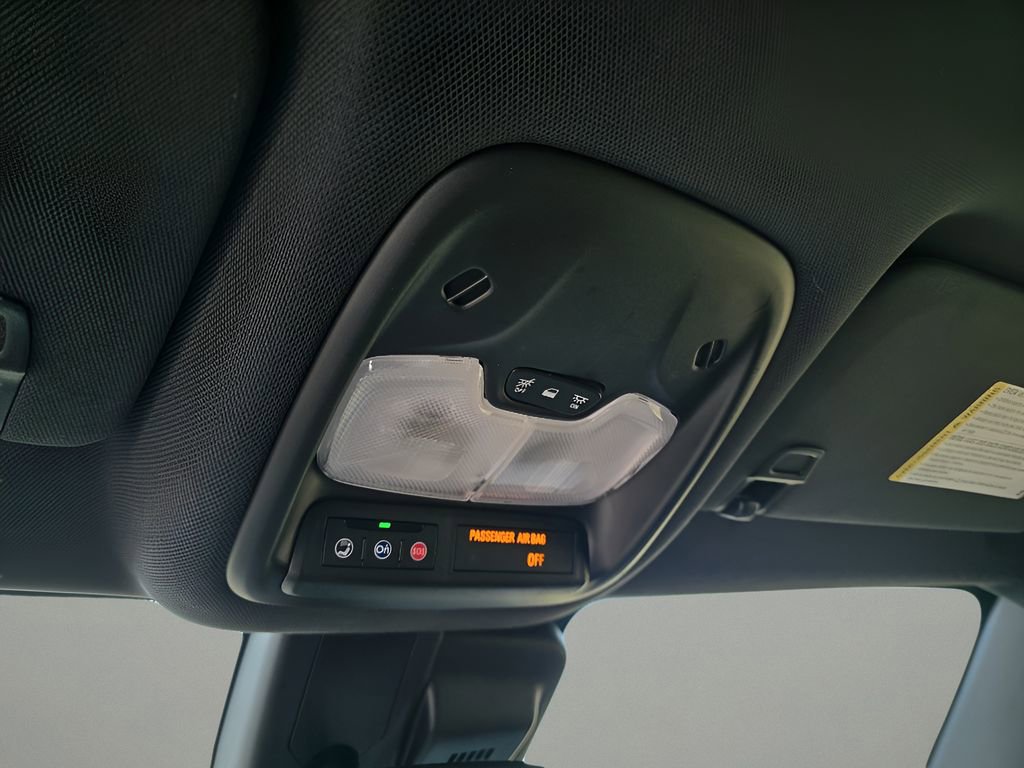 Used 2024 Chevrolet TrailBlazer RS w/ Driver Confidence Package image 22