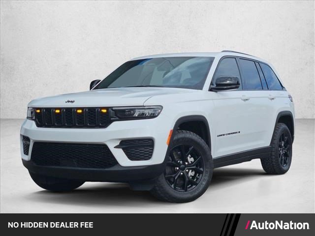 Used 2025 Jeep Grand Cherokee Altitude AWD/4WD image 1