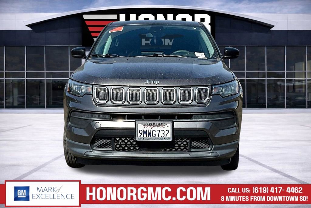 Used 2022 Jeep Compass Sport AWD/4WD image 2