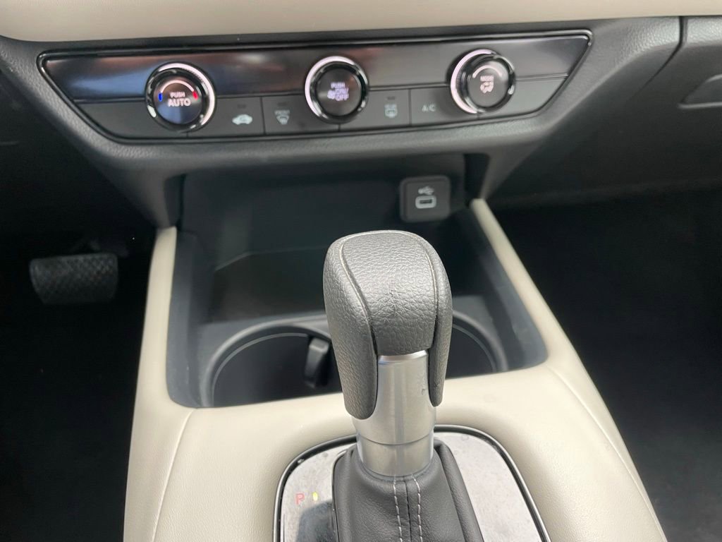 Certified 2025 Honda HR-V LX image 18
