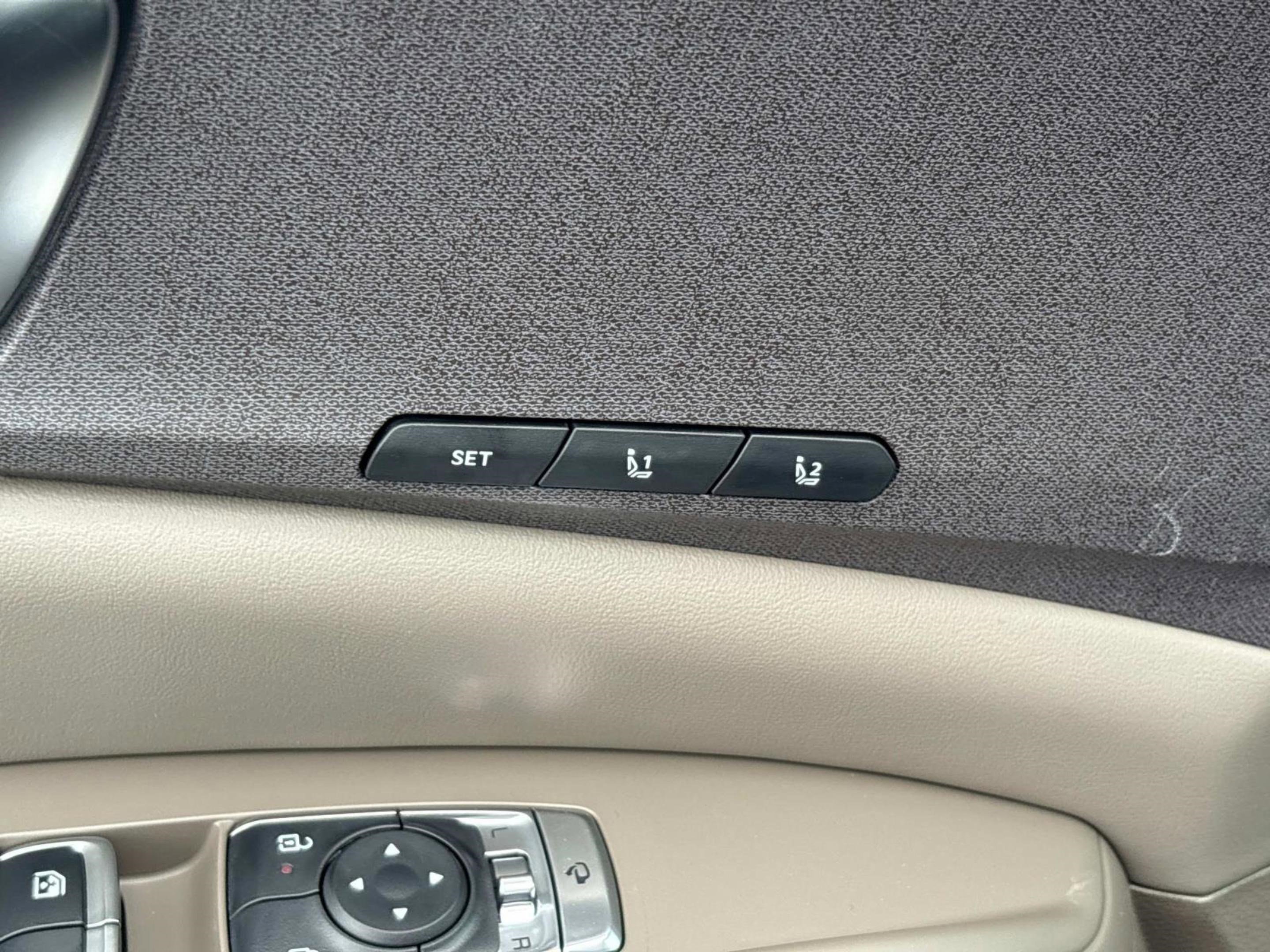 New 2026 Kia Carnival EX image 21