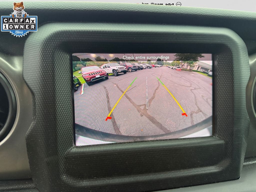Certified 2022 Jeep Wrangler Sport AWD/4WD image 18