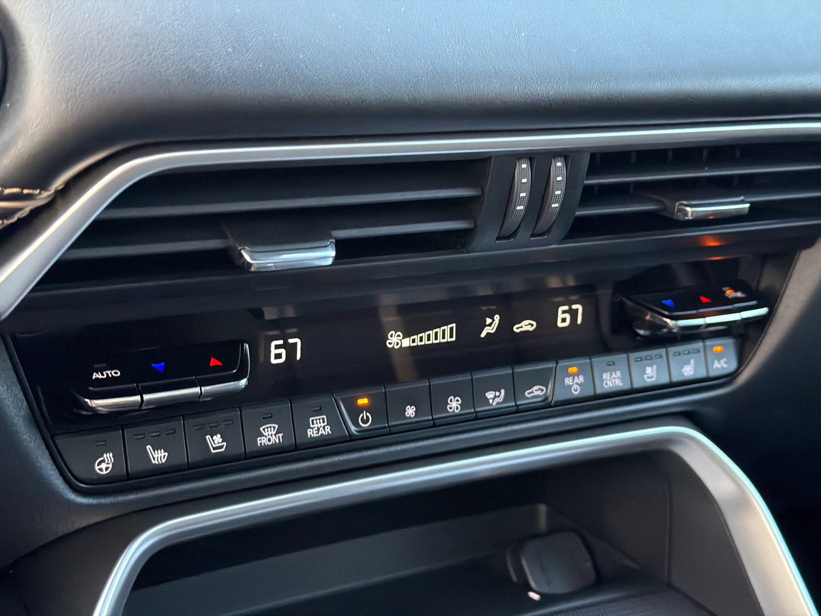 New 2026 MAZDA CX-90 Plug-In Hybrid w/ Premium Plus AWD/4WD image 31