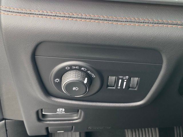 New 2025 Jeep Grand Cherokee L Summit image 28